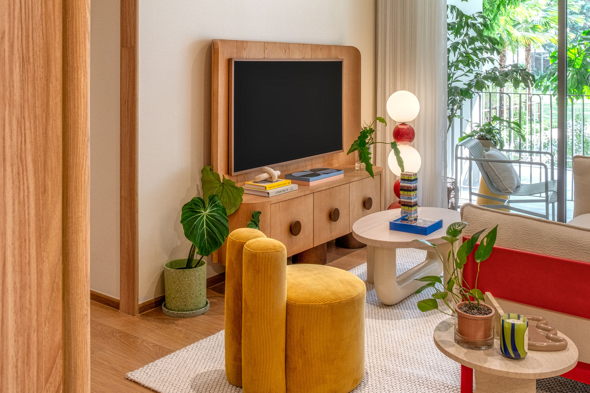 Luxe-Property_0007_Show-villa-unit-7