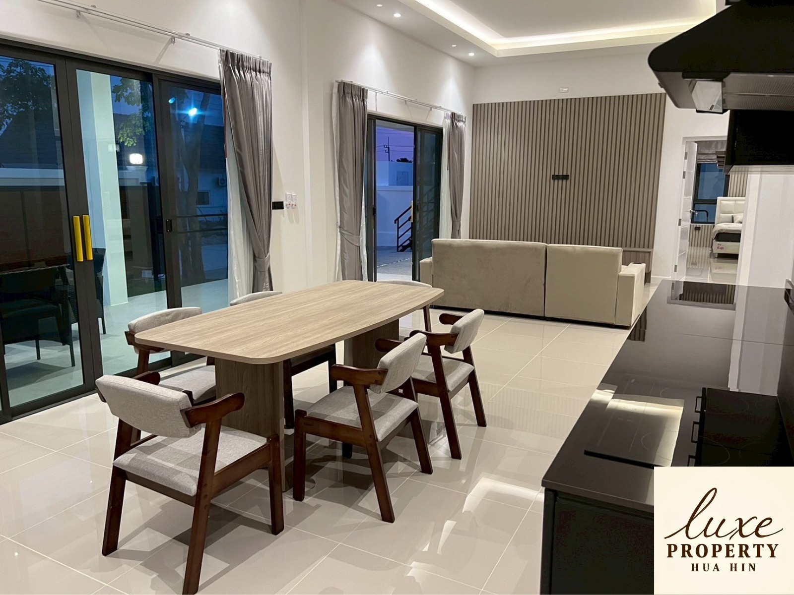 Pavillion-Mon-Hai-10