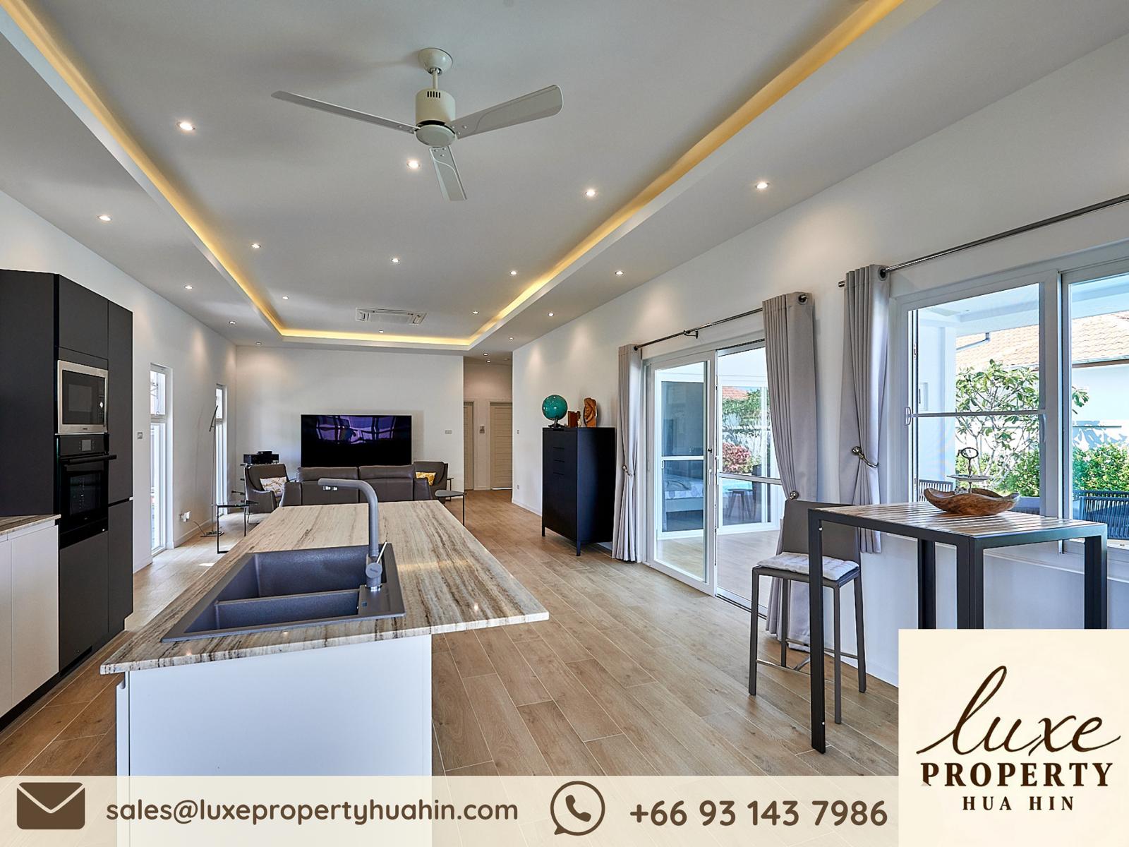 d1527143-5f42-45f0-a365-5481ca25cfb5